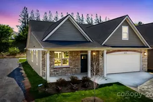 833 A Wynnshire Dr, Hickory, NC 28601 - Photo 1