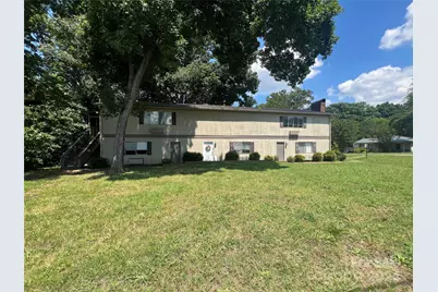 810 10th Street Boulevard, Hickory, NC 28601 - Photo 1