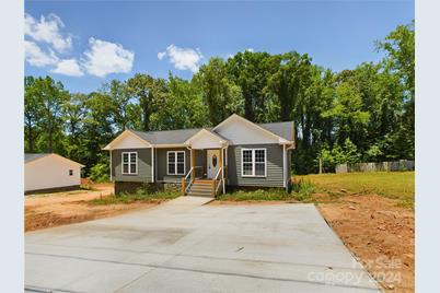 642 W 9th Street, Newton, NC 28658 - Photo 1