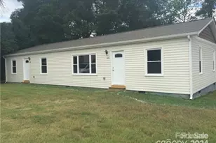 414 E Wilkins St, Dallas, NC 28034 - Photo 1