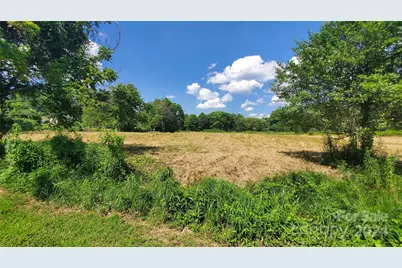 000 Greenway Lane, Newland, NC 28657 - Photo 1