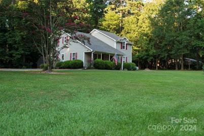 110 N Poplar Avenue, Stanfield, NC 28163 - Photo 1