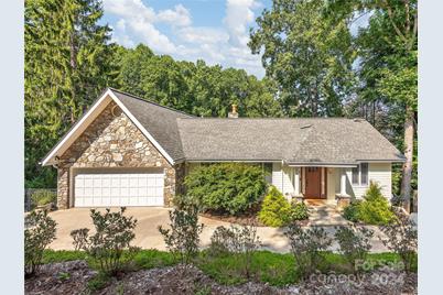 164 Breezemont Drive, Waynesville, NC 28786 - Photo 1