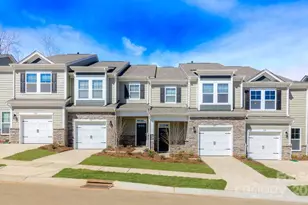 323 Creekview Rd, Hendersonville, NC 28792 - Photo 1