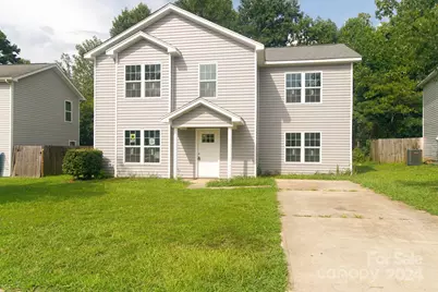 830 Oakshire Circle, Charlotte, NC 28214 - Photo 1