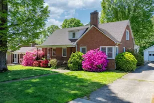 112 S 2nd Ave, Maiden, NC 28650 - Photo 1