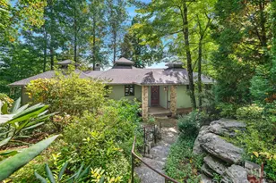 393 Deer Trl Dr, Burnsville, NC 28714 - Photo 1