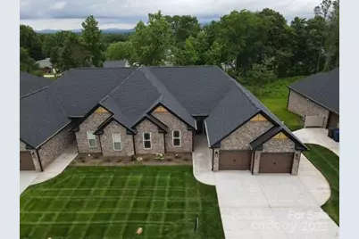 3335 48th Avenue NE #13B, Hickory, NC 28601 - Photo 1