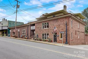 127 W Main St, Burnsville, NC 28714 - Photo 1