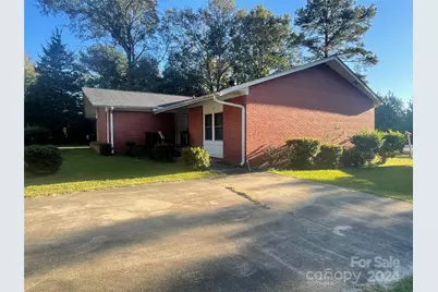 97 Chapman Drive, Cheraw, SC 29520 - Photo 1