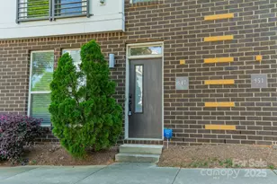 947 Warren Burgess Ln, Charlotte, NC 28205 - Photo 1