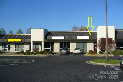 1146 Lenoir Rhyne Boulevard SE, Hickory, NC 28602 - Photo 1