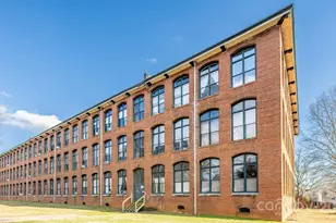 201 S Hoskins Rd, Charlotte, NC 28208 - Photo 1