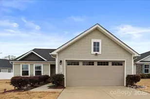 5025 Macvittie Ln, Charlotte, NC 28214 - Photo 1