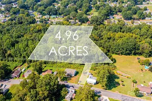 204 W 10th St, Newton, NC 28658 - Photo 1