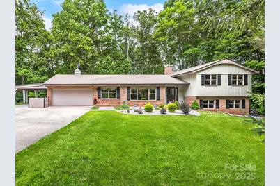 669 Country Club Drive, Waynesville, NC 28786 - Photo 1