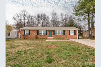 608 E Matthews Street, Matthews, NC 28105 - Photo 1