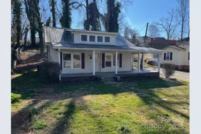 182 Maple Avenue, Marion, NC 28752 - Photo 1