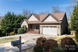 31 White Pine Dr, Asheville, NC 28805 - Photo 1