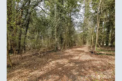 1000 Huntington Park Drive #L6A, Charlotte, NC 28211 - Photo 1