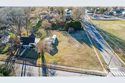 305 S Clay Street, Gastonia, NC 28052 - Photo 1