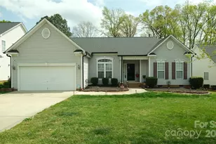 5834 Coopers Ridge Ln, Charlotte, NC 28269 - Photo 1