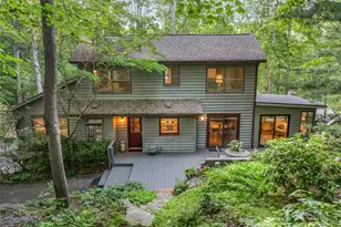 8 Cricket Ln, Asheville, NC 28804 - Photo 1