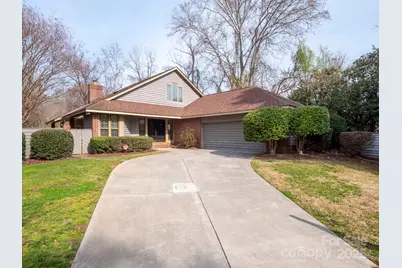 6200 Summertree Lane, Charlotte, NC 28226 - Photo 1