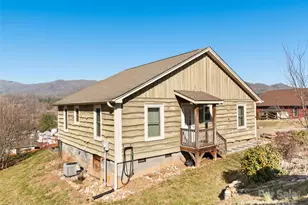 131 Bronco Wy, Waynesville, NC 28785 - Photo 1