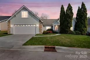 41 Sunview Cir, Arden, NC 28704 - Photo 1