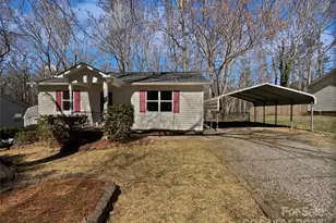 426 W Ballard St, Cherryville, NC 28021 - Photo 1