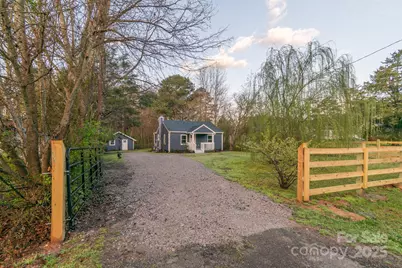 6282 Richburg Road, Great Falls, SC 29055 - Photo 1