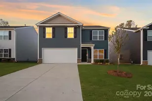 36 Byron Pk Rd, Clyde, NC 28721 - Photo 1