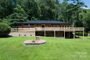 157 Wendy Ln, Hendersonville, NC 28792 - Photo 1