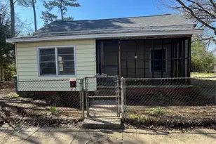 529 Devine St, Chester, SC 29706 - Photo 1