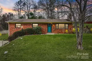 31 Vista Dr, Candler, NC 28715 - Photo 1