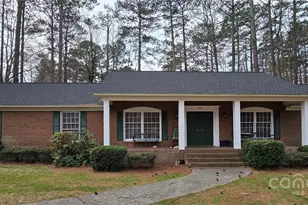 304 Taft St, Troy, NC 27371 - Photo 1