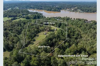 3421 6th Street Drive NW, Hickory, NC 28601 - Photo 1