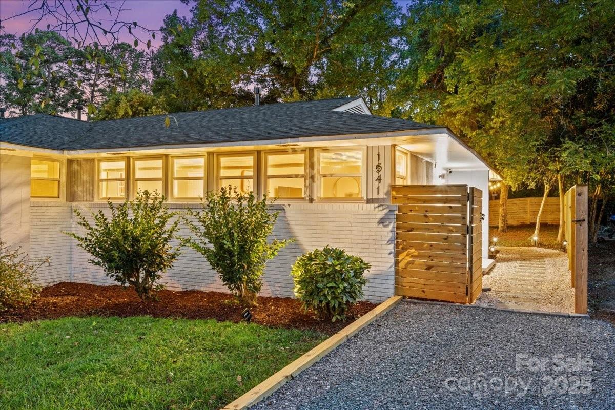 1539 Walton Rd, Charlotte, NC 28208 - MLS 4240358 - Coldwell Banker