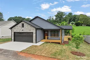 141 Peyton Elaine Rd, Clyde, NC 28721 - Photo 1