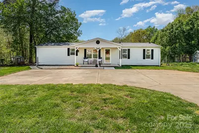 4767 Stratford Lane, Denver, NC 28037 - Photo 1