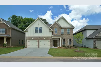 469 Fox Cove Road, Hendersonville, NC 28792 - Photo 1
