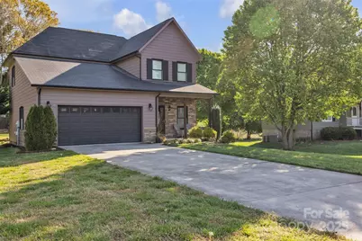 1650 Berkshire Drive, Hickory, NC 28602 - Photo 1