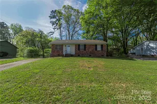 619 Center St, Gastonia, NC 28054 - Photo 1