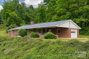 546 Scronce Creek Rd, Burnsville, NC 28714 - Photo 1