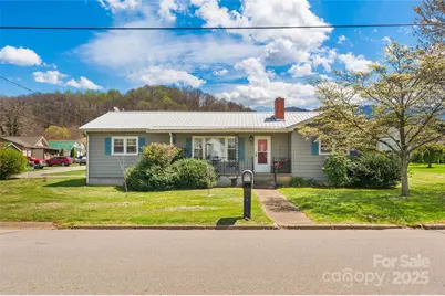 641 Camelot Drive, Waynesville, NC 28786 - Photo 1