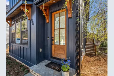 408 S Oconeechee Avenue, Black Mountain, NC 28711 - Photo 1