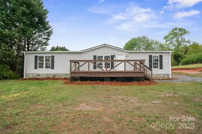 1005 Praley Street SW, Valdese, NC 28690 - Photo 1