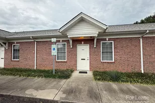 2009 Frye Ave, Hickory, NC 28602 - Photo 1