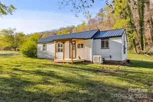 15 Curly Willow Ln, Weaverville, NC 28787 - Photo 1